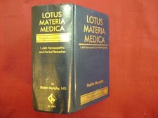 Murphy, Robin. Lotus Materia Medica. 1,400 Homeopathic and Herbal Remedies. nd. segunda mano  Embacar hacia Mexico