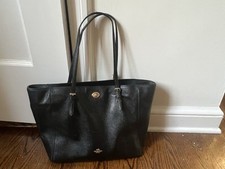 Bolsa tote Coach Turnlock corrente em couro seixo polido preta, usado comprar usado  Enviando para Brazil