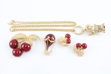 Joan rivers jewellery for sale  LEEDS