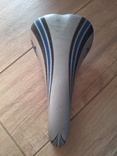 Ancienne selle velo d'occasion  Prissé