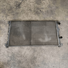 7701057120 radiatore renault usato  Italia