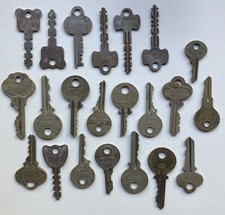 Lote de llaves ANTIGUAS VINTAGE • Master Lock • P & F Corbin • Yale segunda mano  Embacar hacia Mexico