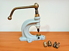 Presse emporte piece d'occasion  Lilles-Lomme
