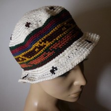 N9324 chapeau multicolore d'occasion  Nice-