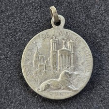 Médaille basilique dame d'occasion  Valence-d'Albigeois