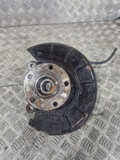 Moyeu roue gauche d'occasion Moyeu roue gauche d'occasion  Vernouillet