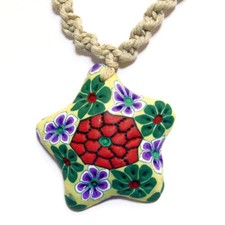 Collier pendentif étoile d'occasion  Épinay-sur-Orge