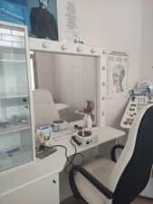 Postazione trucco poltrona usato  Vasto