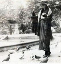 1920 woman feeds for sale  Eugene