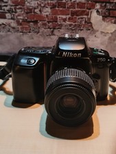 nikon f50 usato  Italia
