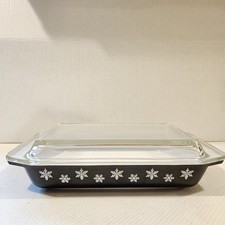 Caçarola Pyrex preta com flocos de neve 1,25 qt com tampa veja descrição comprar usado  Enviando para Brazil