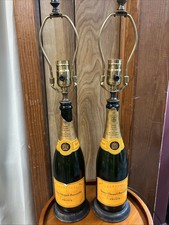 Usado, Abajures de garrafa de champanhe Veuve Clicquot Ponsardin Yellow Label Brut!! Conjunto de 2 peças comprar usado  Enviando para Brazil
