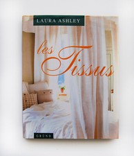 Livre laura ashley d'occasion  La Seyne-sur-Mer