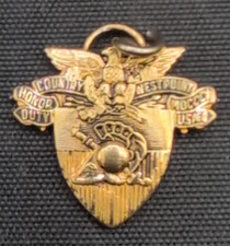 Colar West Point Academia Militar dos EUA insígnia de ouro para namorada Kinney 10k comprar usado  Enviando para Brazil