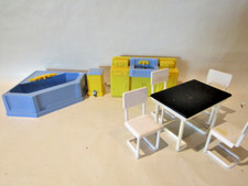 Mesa e cadeiras de plástico vintage Ideal banheira vaidade lav móveis para casa de bonecas escala 1", usado comprar usado  Enviando para Brazil