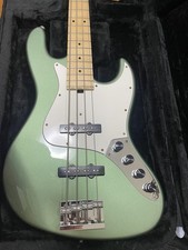 Guitare basse électrique d'occasion Guitare basse électrique d'occasion  Expédié en France