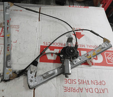9221f9 alzacristallo elettr. usato  Italia