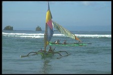 083089 outrigger canoe for sale  UK