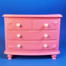 Cômoda Barbie So Much To Do 1993 rosa rosas botões brancos comprar usado Cômoda Barbie So Much To Do 1993 rosa rosas botões brancos comprar usado  Enviando para Brazil