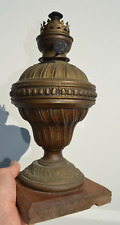 Belle lampe pétrole d'occasion  Ambérieu-en-Bugey