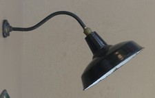 Ancienne lampe cour d'occasion  Polliat