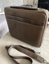 Louis vuitton taiga gebraucht kaufen  Berlin