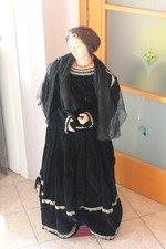 Bambola statua cartapesta usato  Goro