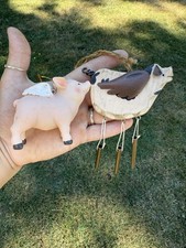 Two flying pigs for sale  Centralia