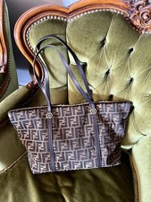 Borsa fendi grande usato  Roma