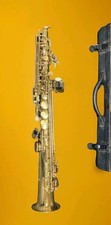 Saxophone with case d'occasion  Expédié en Belgium