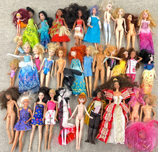 Lote de bonecas Barbie pacote Disney princesa mista moderna vintage masculina feminina 33 bonecas comprar usado  Enviando para Brazil