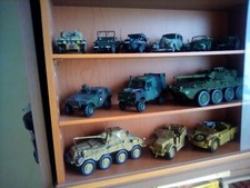 Collezione veicoli militari usato  Albenga