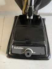 Nilfisk reliavac upright d'occasion  Expédié en Belgium