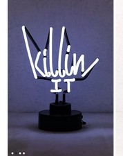 Urban outfitters killin d'occasion  Expédié en Belgium
