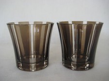 Usado, Conjunto de 2 copos de cristal cortados à mão com listras marrom esfumaçadas Cerise design da França, 3 1/2" comprar usado  Enviando para Brazil