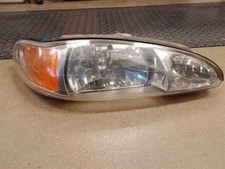 Farol direito do passageiro excluindo cupê compatível com 99-02 ESCORT 8718 comprar usado Farol direito do passageiro excluindo cupê compatível com 99-02 ESCORT 8718 comprar usado  Enviando para Brazil