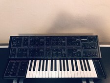 Vintage Yamaha CS-15 Dual Oscillator Analógico Synth ca. 1970s 100v + estojo OEM muito bom estado usado comprar usado  Enviando para Brazil
