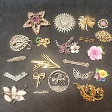 Broken brooches bundlet for sale  CHESTER