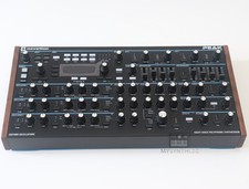 Novation peak sintetizzatore usato  Spedire a Italy