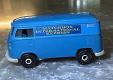 Matchbox 2018 International Express Volkswagen Delivery Van azul 1:64 fundido comprar usado  Enviando para Brazil