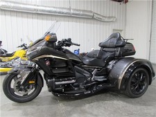 2016 honda goldwing d'occasion  Expédié en Belgium