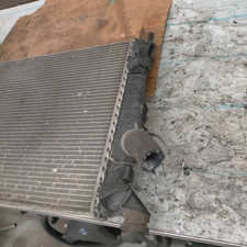 30741094 radiatore volvo usato  Italia