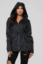 Jaqueta Fashion Nova com Capuz Preta Tamanho M comprar usado Jaqueta Fashion Nova com Capuz Preta Tamanho M comprar usado  Enviando para Brazil