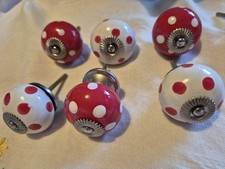 Ceramic knobs 6 for sale Ceramic knobs 6 for sale  BRIDGWATER