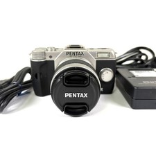 Pentax q10 megapixel usato  Spedire a Italy