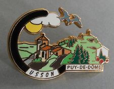 Tres rare pin d'occasion  Clermont-Ferrand-