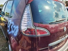 Feu arrière gauche d'occasion Feu arrière gauche d'occasion  Chantelle