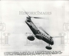 1955 Press Photo Um helicóptero caça-minas "aéreo" da Marinha H-21 em um voo de teste, usado comprar usado  Enviando para Brazil