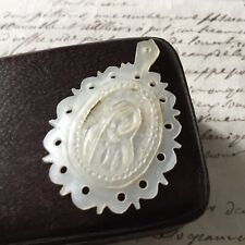 Pendentif reliquaire nacre d'occasion  Nantes-