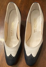 Classic women naturalizer for sale  Charlottesville